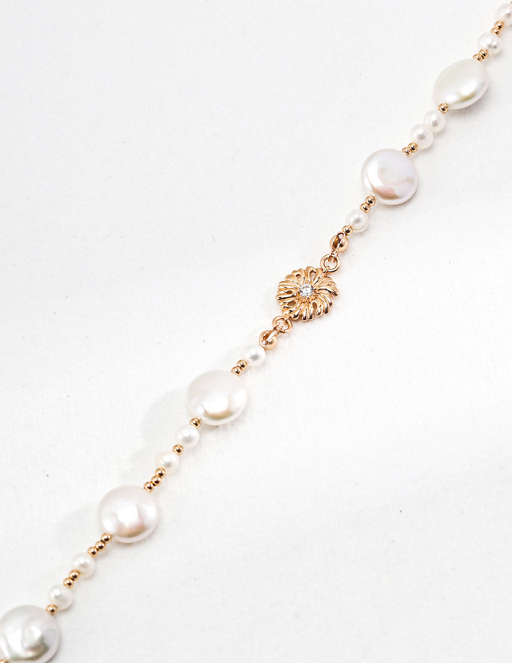 Sol Pearl Necklace