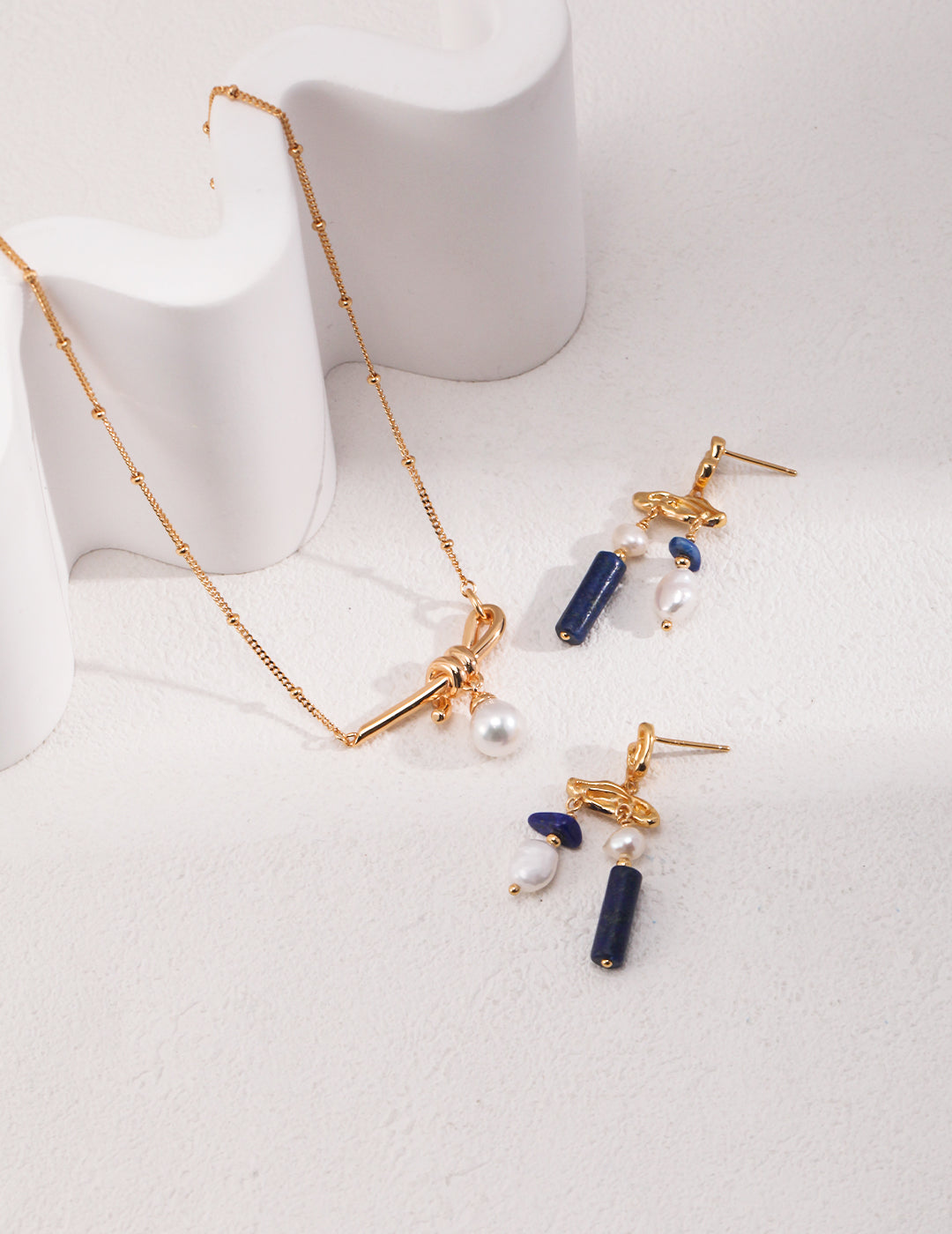 Lumi Pearl Knot Necklace