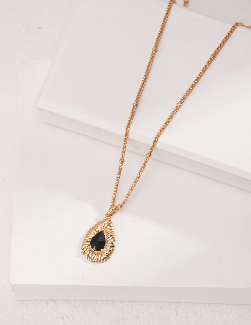 Noir Sunburst Necklace