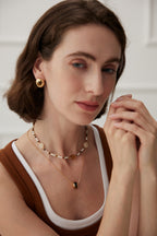 Noir Pebble Necklace