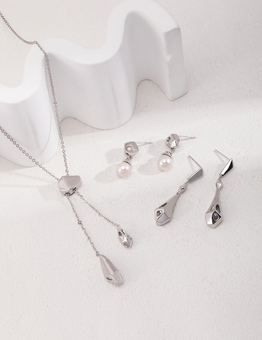 Geometric Drop Necklace