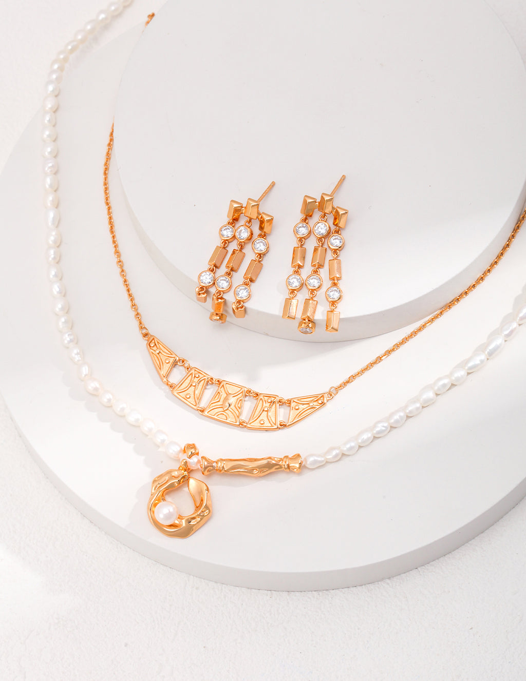 Etched Arc Necklace