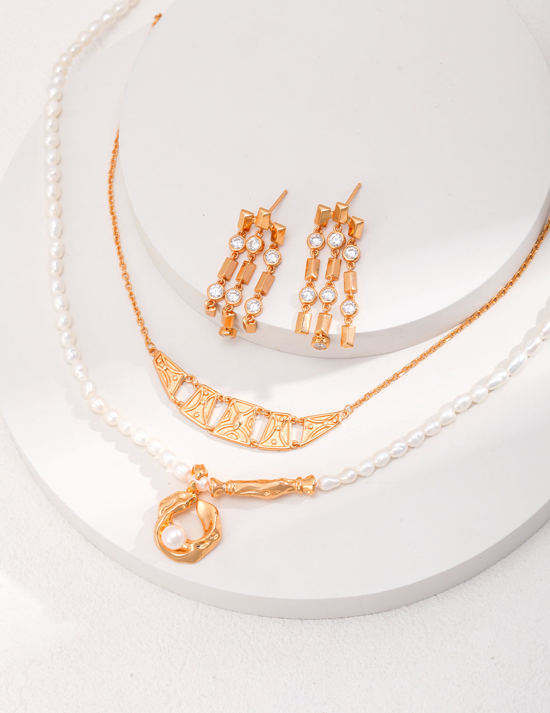 Etched Arc Necklace