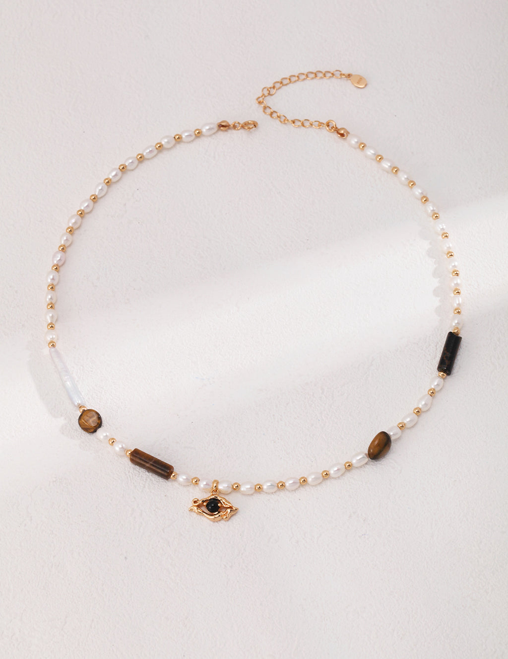 Noir Eye Pearl Necklace