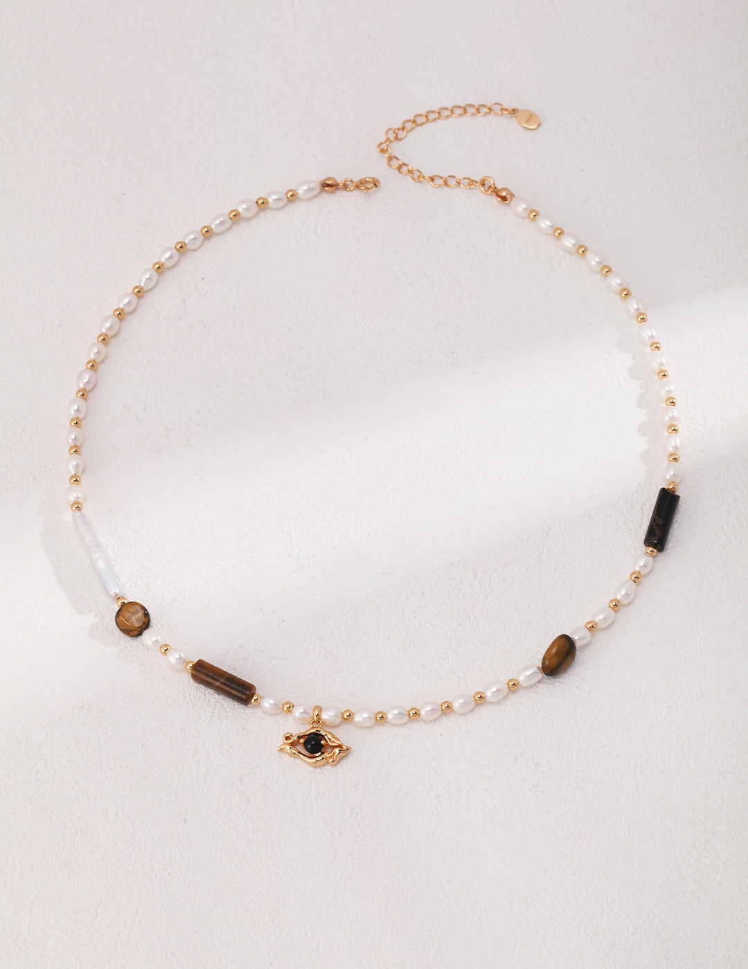 Noir Eye Pearl Necklace