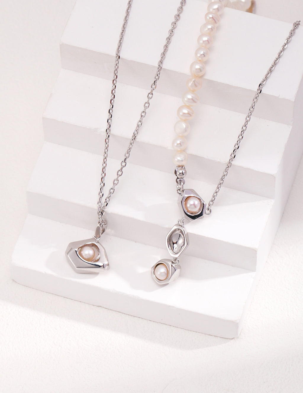 Sculpted Gold Pendant Necklace