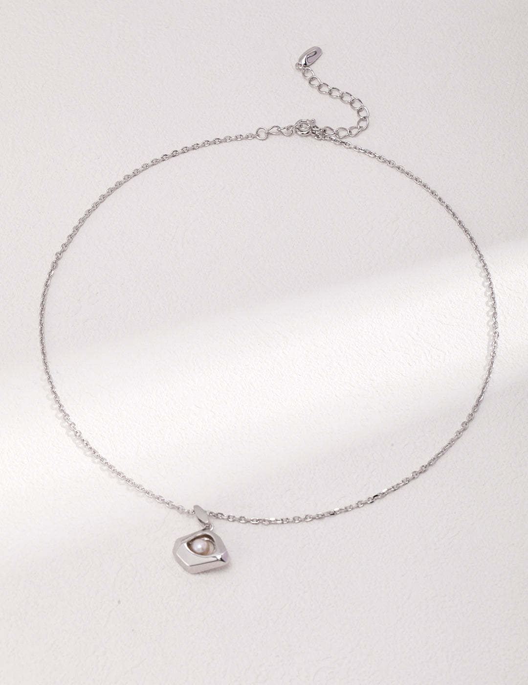 Sculpted Gold Pendant Necklace