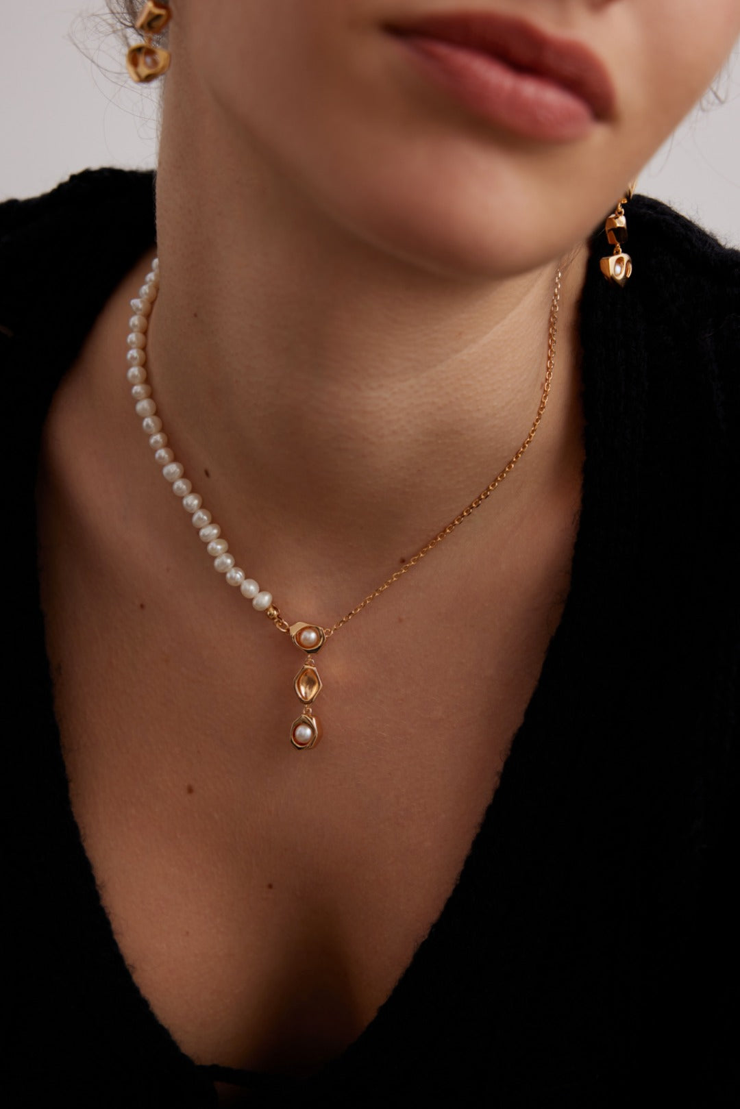 Pearl Mosaic Necklace