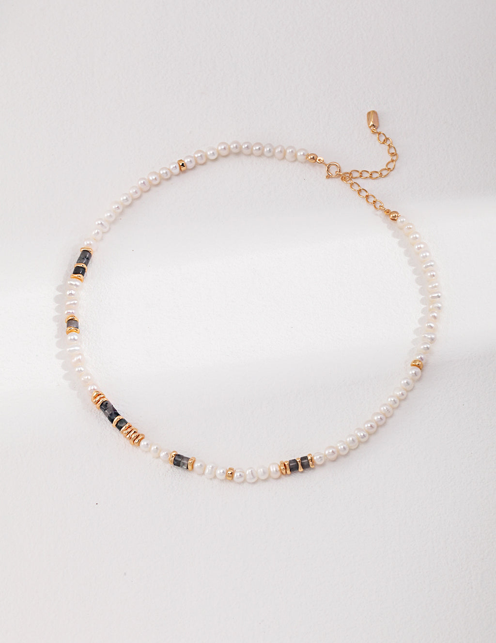 Noir Pearl Collar Necklace