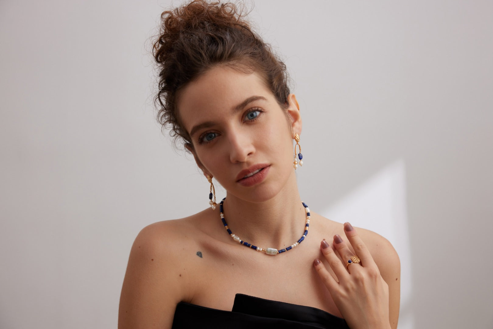 Azure Pearl Beaded Necklace