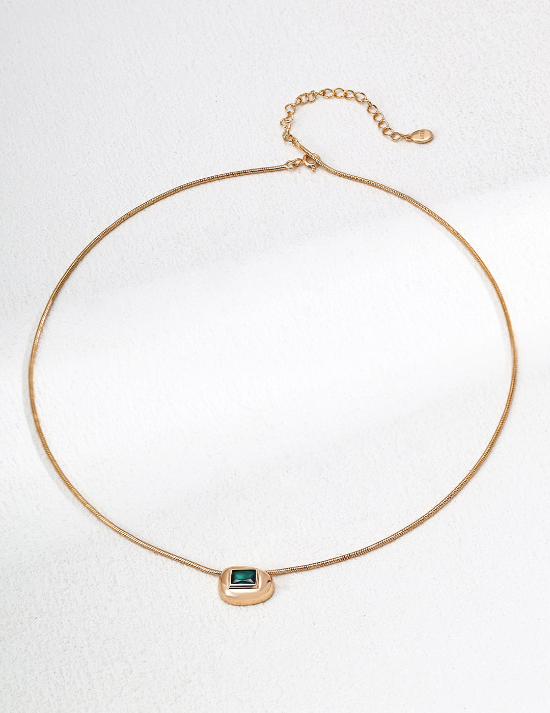 Verde Baguette Pendant Necklace Secondary image