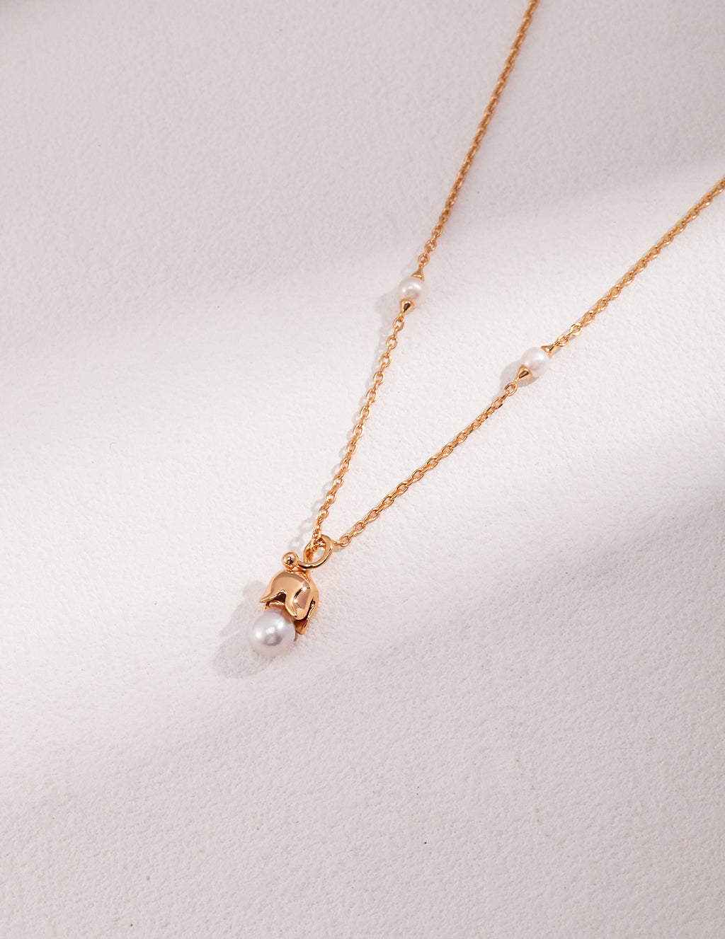 Floating Pearl Necklace