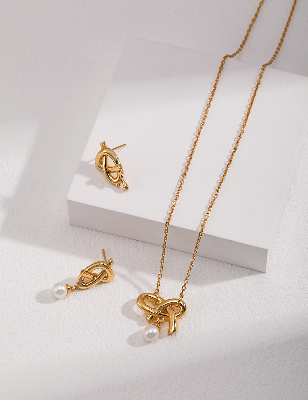 Pearl Knot Necklace