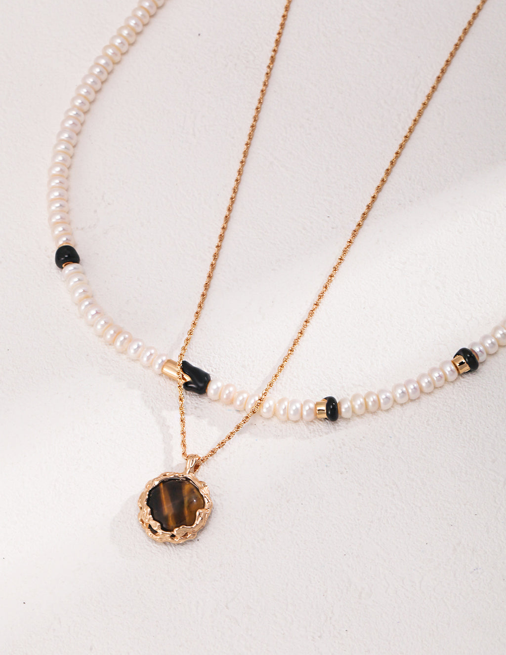 Noir Pearl Beaded Necklace