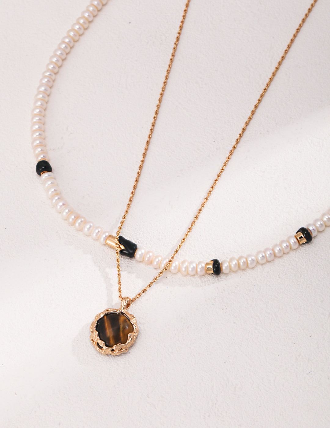 Noir Pearl Beaded Necklace