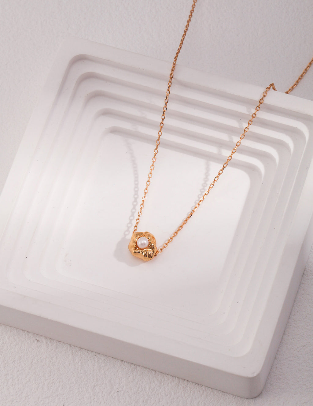 Petal Pearl Pendant Necklace