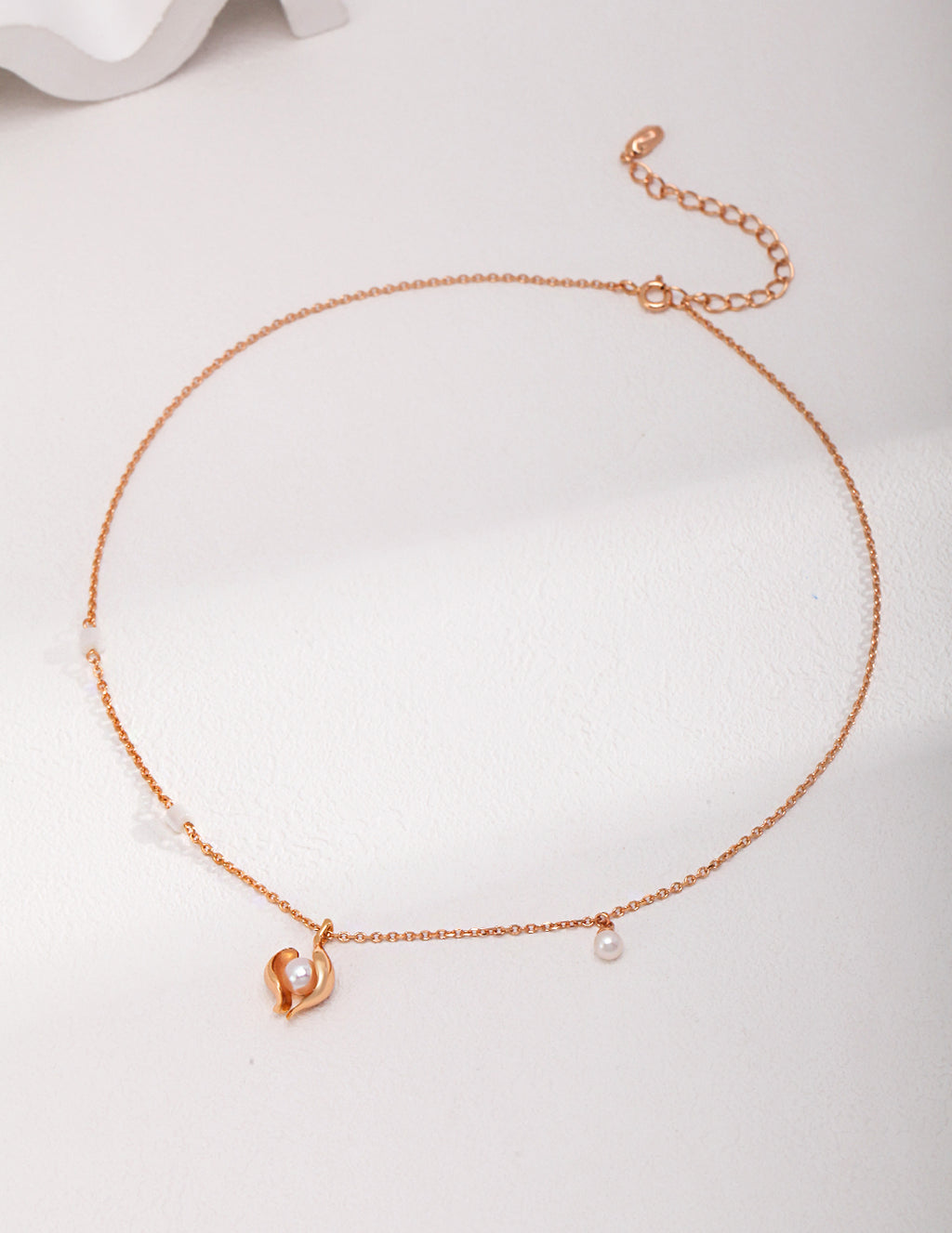 Pearl Embrace Necklace