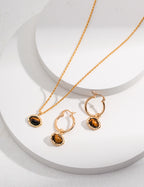 Verde Oval Pendant Necklace