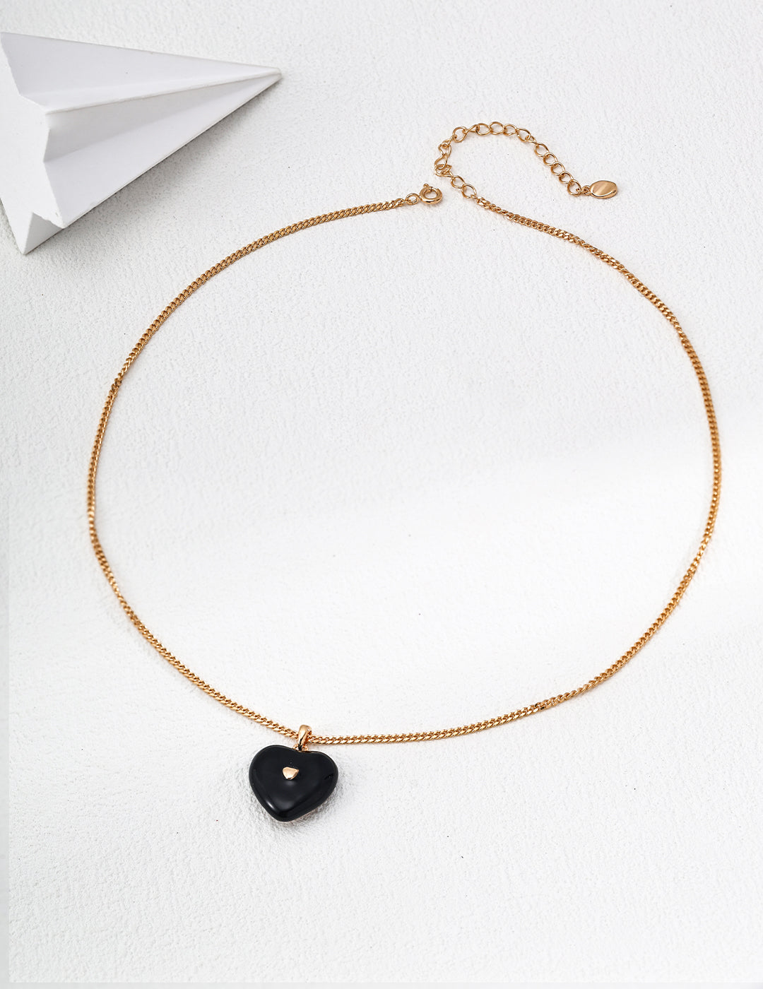 Noir Heart Pendant Necklace Secondary image