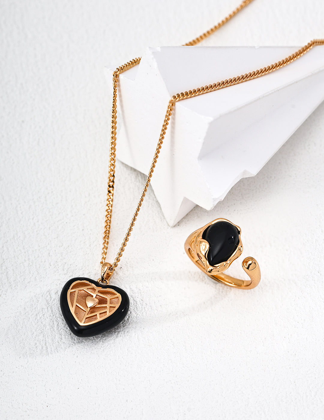 Noir Heart Pendant Necklace AND RING