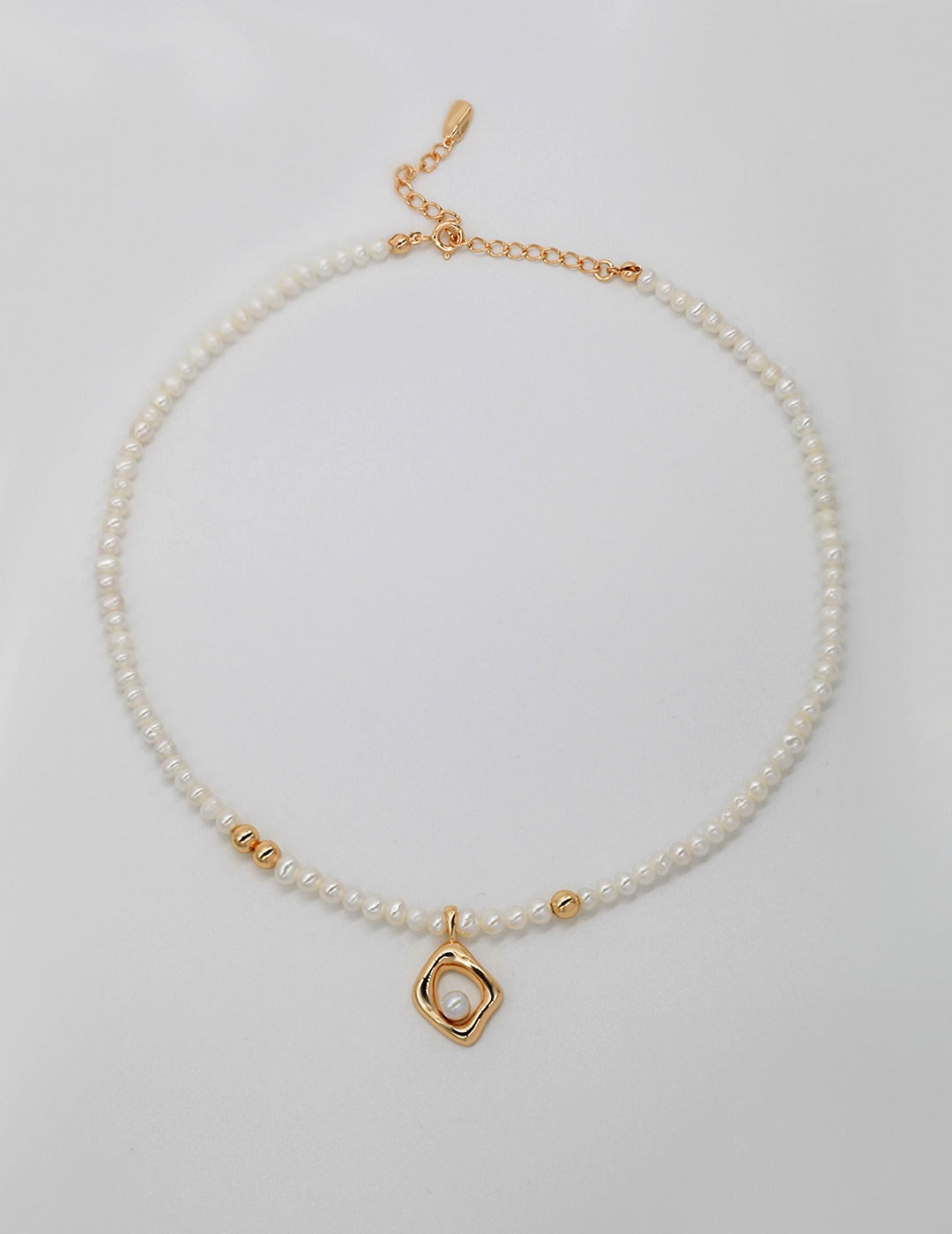 Nacre Halo Pearl Necklace 1