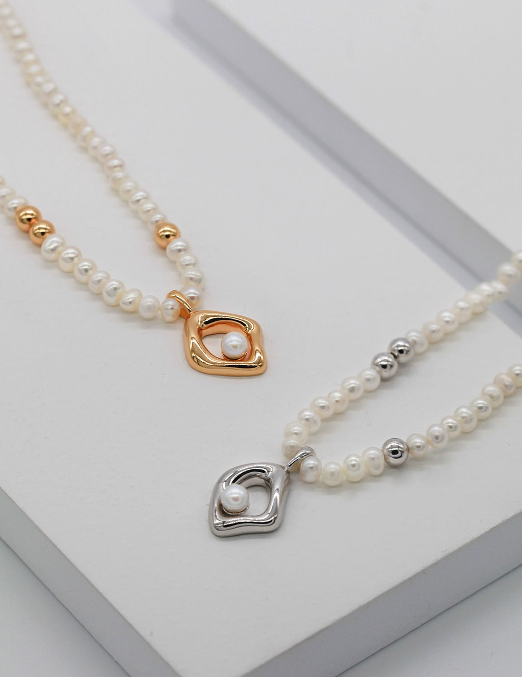 Nacre Halo Pearl Necklace 3