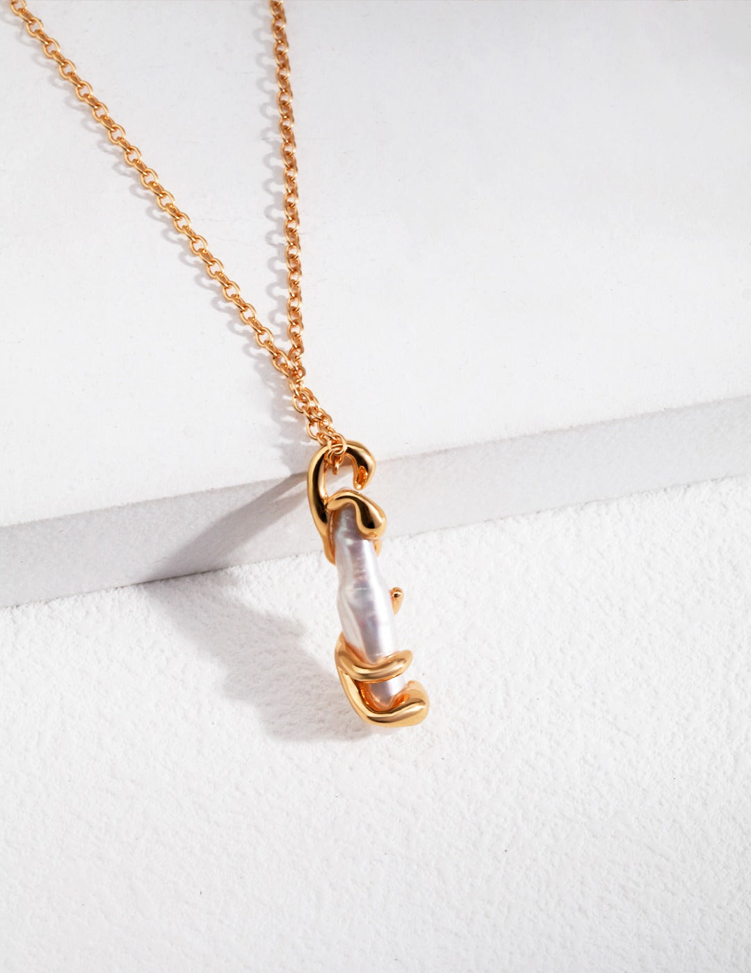 Nacre Vine Pendant Necklace5