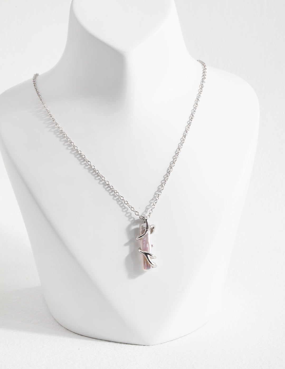 Nacre Vine Pendant Necklace 6
